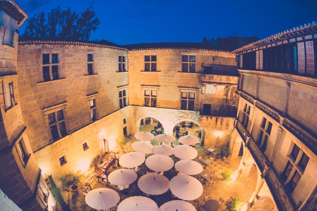 Chateau Des Ducs De Joueuse, Bw Signature Collection Hotel 4*