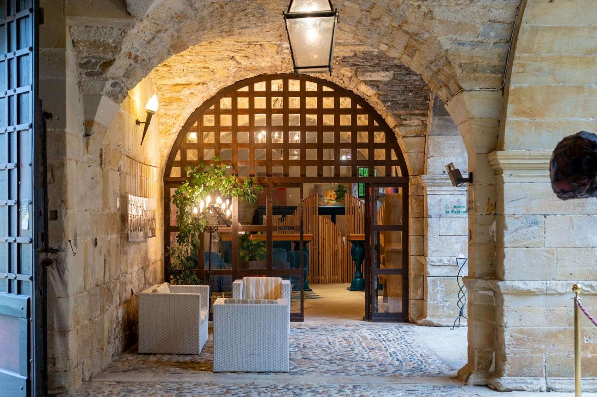 Hotel Chateau Des Ducs De Joueuse, Bw Signature Collection 4*
