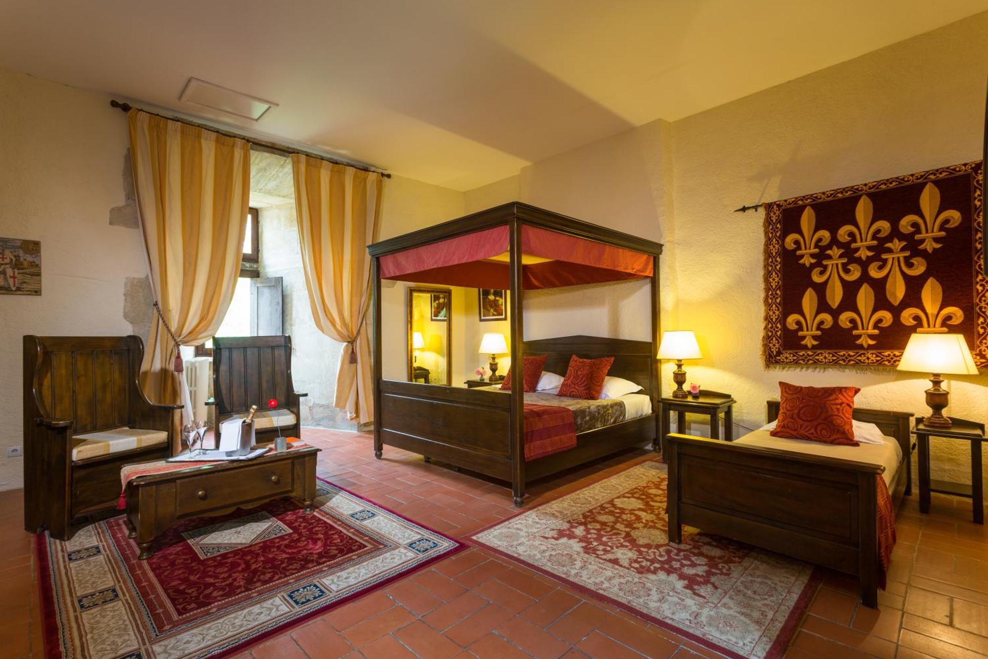 Chateau Des Ducs De Joueuse, Bw Signature Collection Hotel
