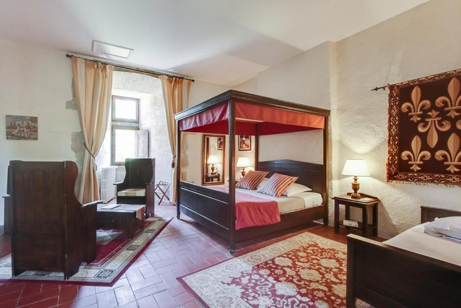 Chateau Des Ducs De Joueuse, Bw Signature Collection Hotel Couiza